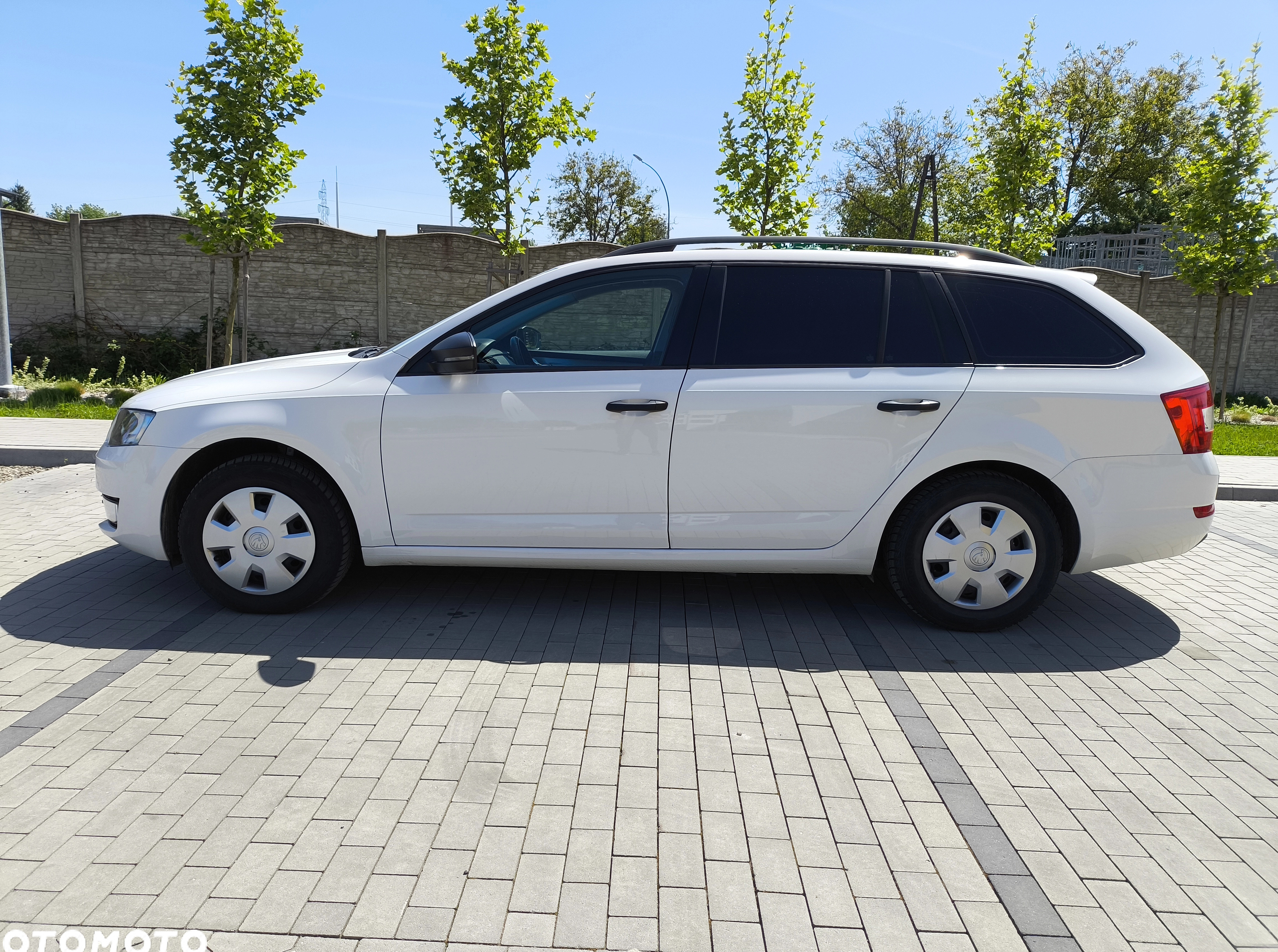 Skoda Octavia cena 29900 przebieg: 265000, rok produkcji 2014 z Rzeszów małe 37